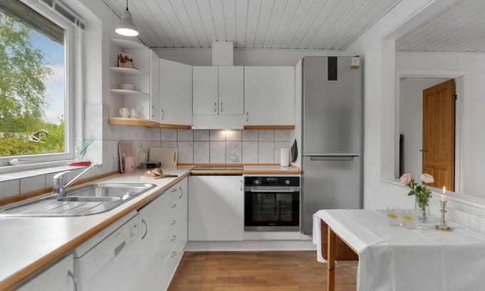 Kulhuse House | In this attractive vacation home you can look forward to a wonderful time near the sea.