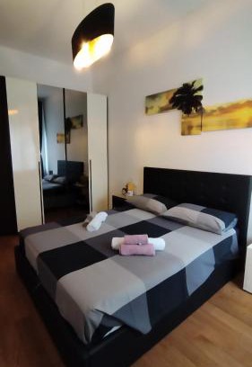 Piombino Apartment | In viaggio con Pippo - Ampio appartamento con AC nei pressi di Piazza Bovio e del Rivellino