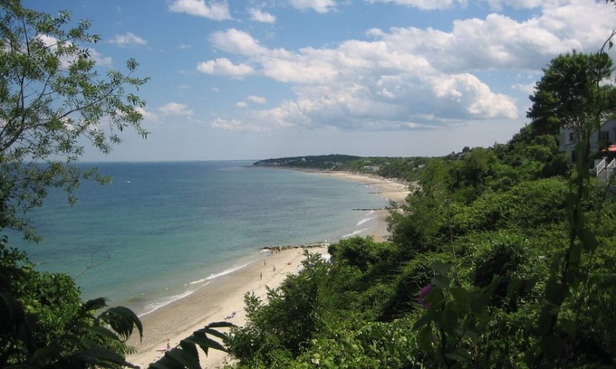 Manomet House | Incomparable Breathtaking Oceanfront 'House by the Sea' 5 bdrms + 3 bathrooms