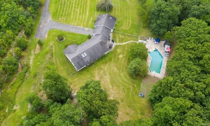 Chester Villa | Incredible Ranch in the Woods - Peace and Luxury!