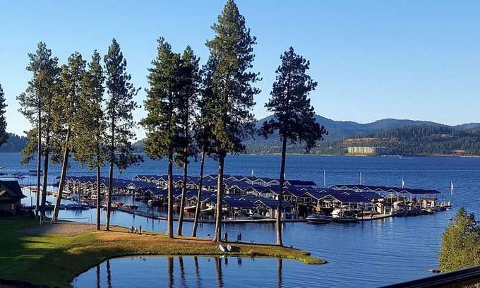 Coeur d'Alene Condo | Incredible views overlooking Coeur d’alene lake await you at this 3/2 condo!