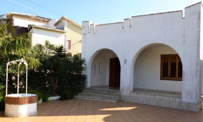 Marinella di Selinunte Villa | Independent villa with large garden
