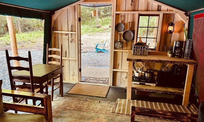 Brevard Cabin | Indian Attack Cabin Tent - Wi-Fi
