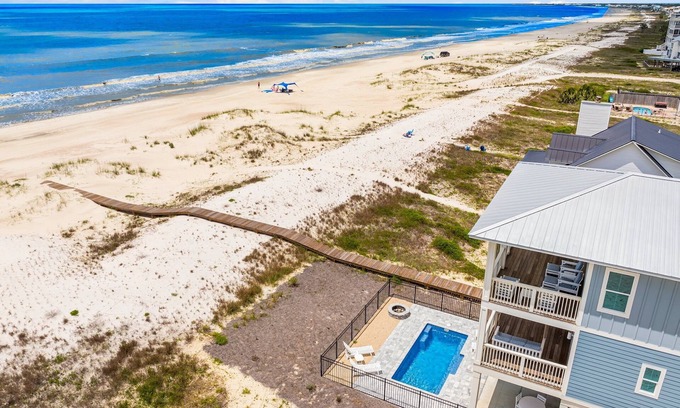 Port St. Joe House | Indian Pass Beach House - Beachfront, Private Pool, Pet Friendly, Sleeps 12