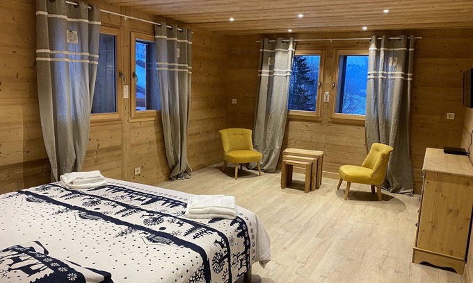 Le Grand-Bornand Ski Chalet | Individual chalet for 15 people