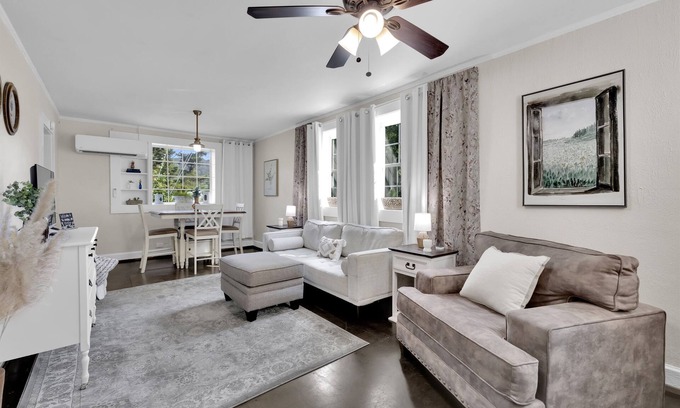 Fort Payne Apartment | Industrial Apartment #1 Queen Studio