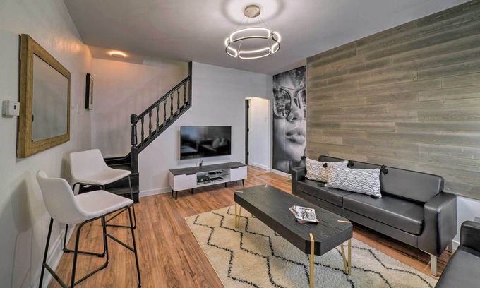 Perry North House | Industrial Townhome, 3 Mi to Dtwn & Stadiums!