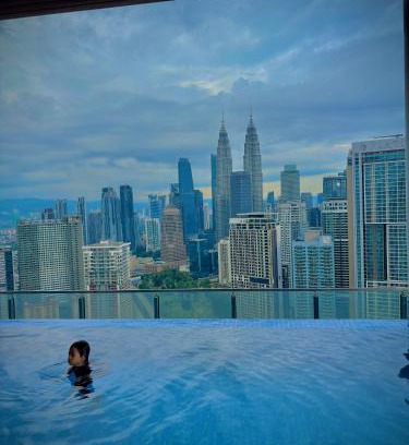 Kuala Lumpur City Centre Apartment | Infinitum Sky Pool Suites At KL