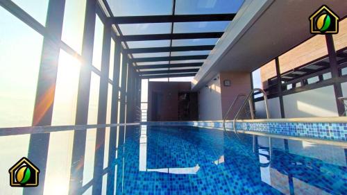 Chapinero Apartment | Infinity Rooftop Pool Penthouse with 24h Gym, Near Zona T!
