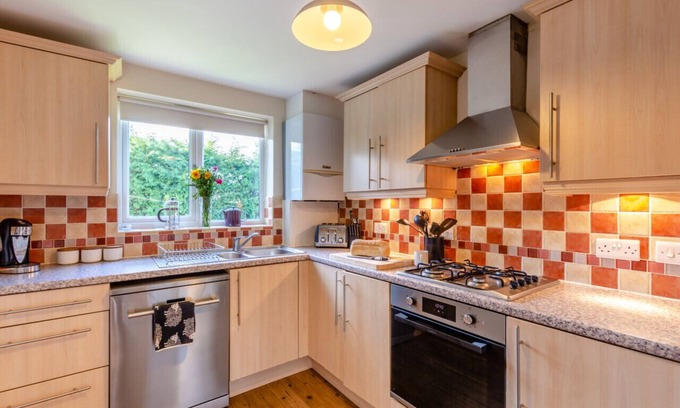 Ingleton House | Ingledale - Two Bedroom House, Sleeps 4