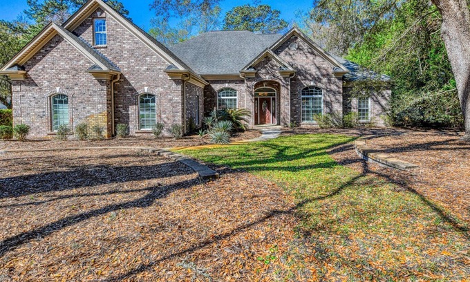 Murrells Inlet House | Inlet Escape - Six Bedroom, Four Bath House, Dog Friendly