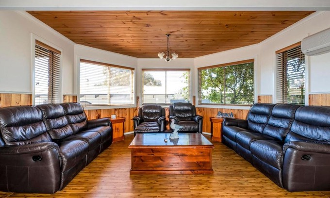 Inverloch House | INLET HIDEAWAY on Cuttriss