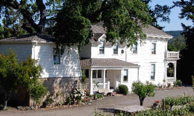 St. Helena Bed & Breakfast | Inn at Salvestrin