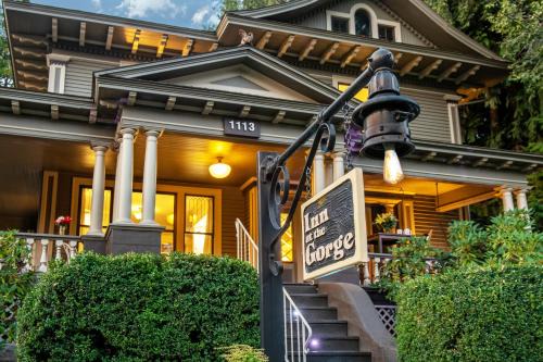 Hood River Bed & Breakfast | Inn at the Gorge