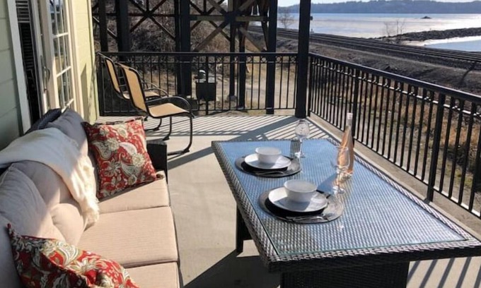 Blaine House | Inn on the Harbor 101