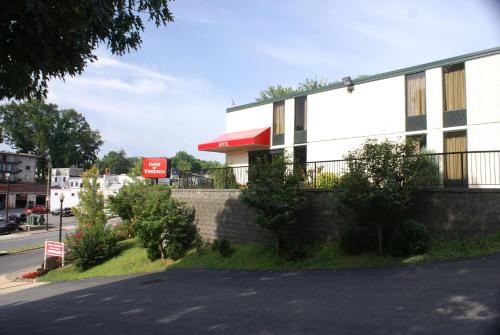 Maywood Hotel | Inns of Virginia Arlington