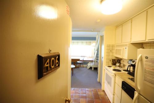 Waterville Valley House | Inns of WV 406