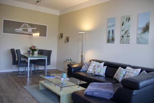 Fehmarn House | Inselblume 49 - Ferienwohnung im Erdgeschoss der Strandburg