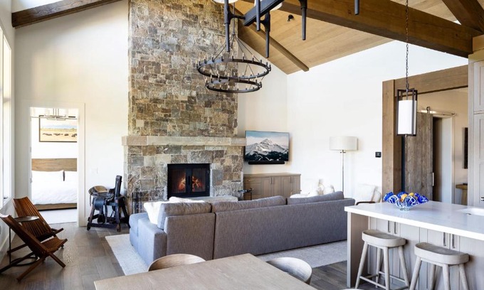Spanish Peaks House | Inspiration Point Townhome 6C