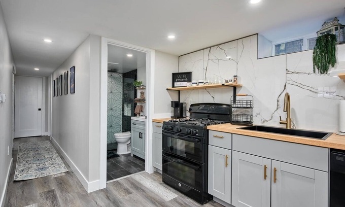 Speer House | Inspiring 2 bed/2 bath private entrance Basement Apartment