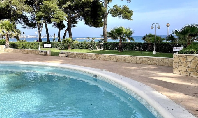 Vilafortuny Apartment | INTERNATIONAL APARTBEACH FRONT OF THE BEACH AND POOLS