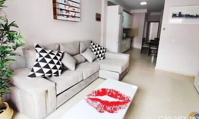 Las Palmas de Gran Canaria Apartment | Intimate and Stilysh Apt+ Parking + by Canary365