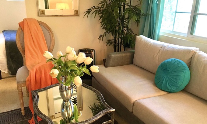 Topanga Cottage | - Intimate Luxury . Minutes from Malibu Beach in a beautiful park-like setting