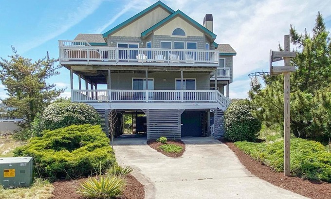 Ocean Hill House | Into The Sun