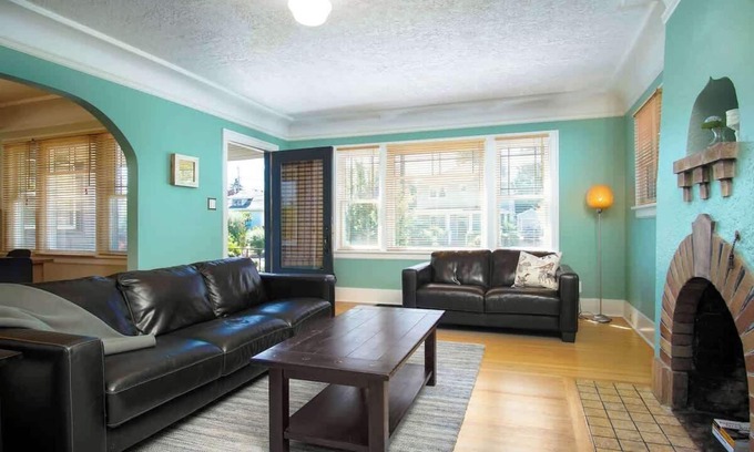 Arbor Lodge House | #InvestREPM The Ainsworth Furnished Monthly