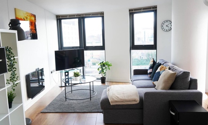 Sheffield City Centre Apartment | Inviting 2-Bed Apartment in Sheffield