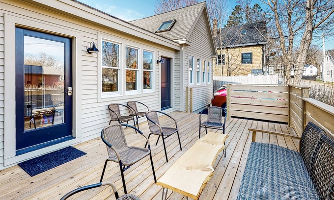 Wiscasset Apartment | Inviting apartment with river view, fast WiFi, central AC, & W/D