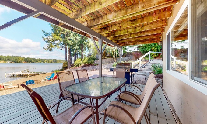 West Hills House | Inviting home with amazing lake/mountain views, dock & kayaks