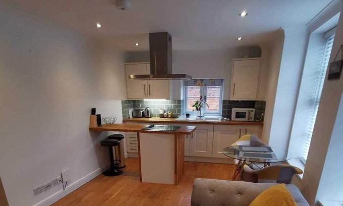 Banbury Apartment | Inviting No.10 - The Oaks