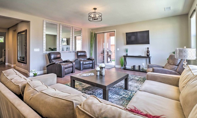 Reno House | Inviting Reno Abode: Ski, Explore & Relax!
