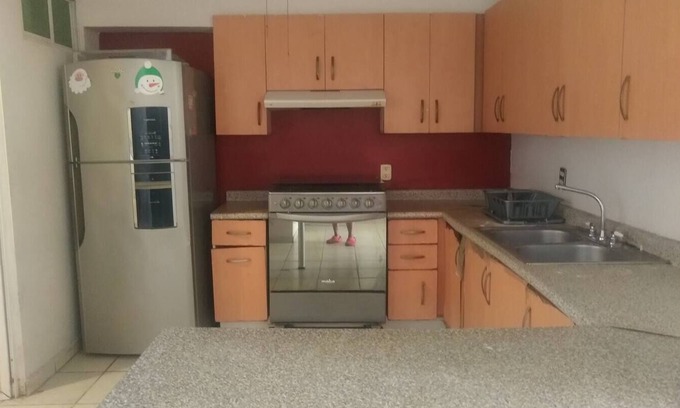 Costa Azul Apartment | IOW4 HN hix10