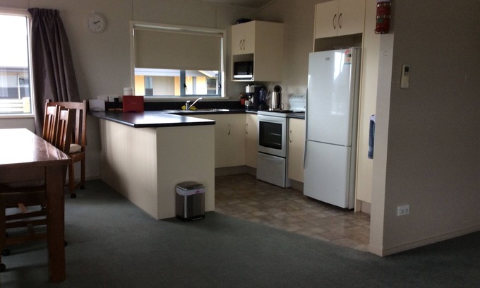 Twizel House | Irishman Drive Retreat, free wifi.