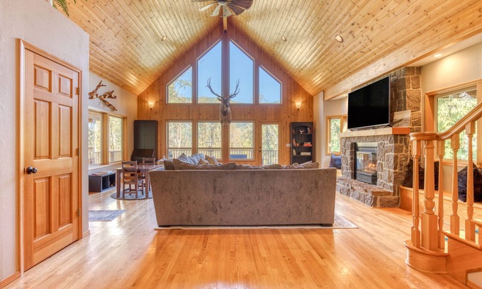 Marmot House | Iron Mountain: Luxe Mountain Cabin w/ Hot Tub, Fireplace & Game Room