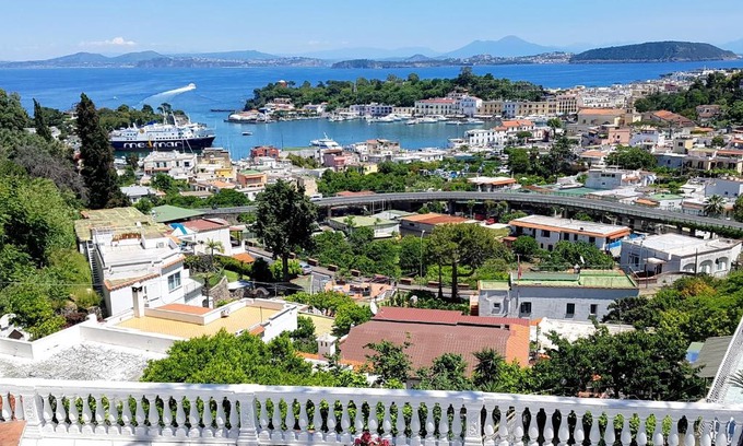 Ischia Porto Apartment | Ischia Dream Visions