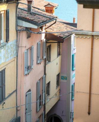 Lovere Old Town Apartment | IseoLakeRental - La finestra sul lago