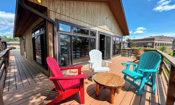 Minocqua House | Island Cove #9 - On Minocqua Lake