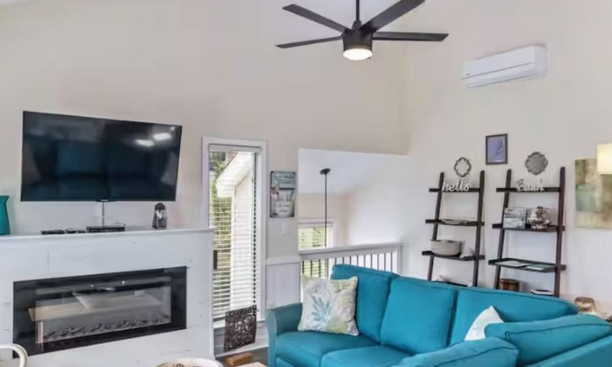 Waves House | Isle Be Sea'n You