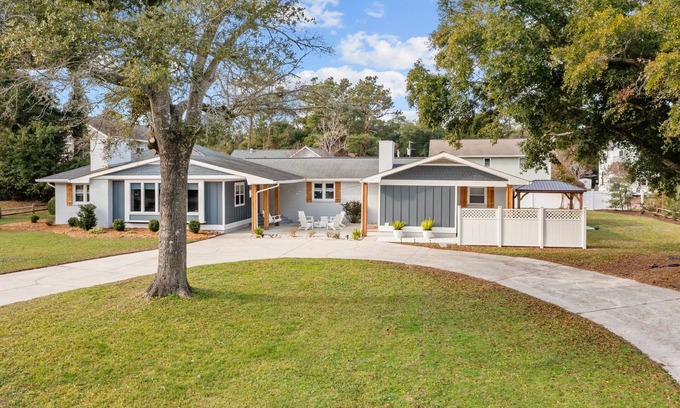 Emerald Isle House | Isle Dream - Sound and Oceanside Access