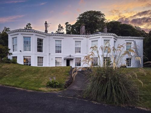 Rothesay Apartment | Isle of Bute House SeaView-Garden-PetsOK-FreeP