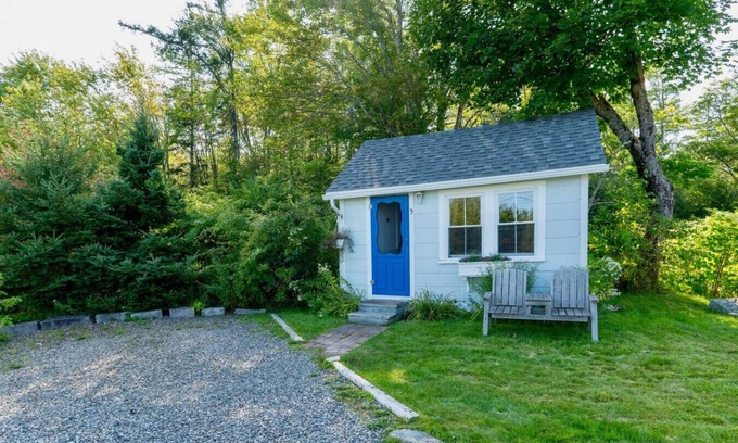 Trenton Cottage | Isleview Cottage 5 - 2 min to Mount Desert Isle!
