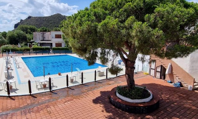 Vulcanello House | Isole Eolie, Vulcano - Favoloso bivani con piscina acqua di mare e vista sulle isole eolie