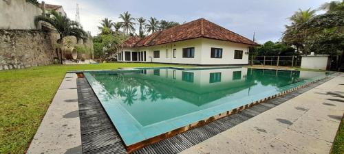 Matara Bed & Breakfast | Isuru Holiday Inn