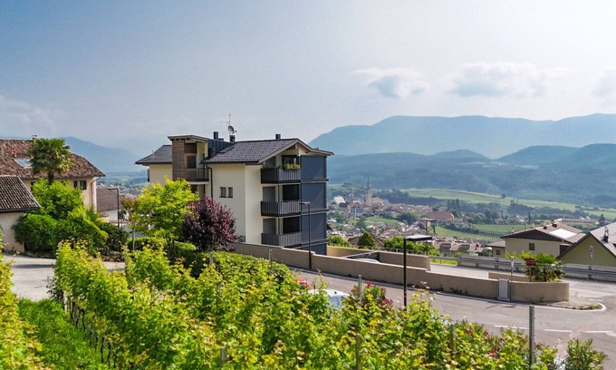 Caldaro Sulla Strada del Vino Apartment | 706A Apartment Mendelbahn 2