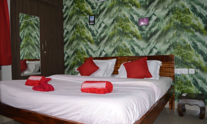 Karappakam Apartment | ♥IT Hub♥FAST WIFI♥OMR♥TV♥LakeView♥5☆ Condo֎۞۩ᴥ★