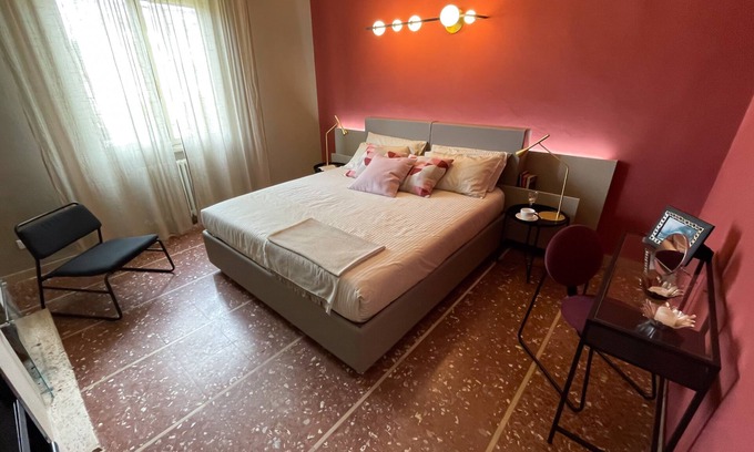 Tirrenia Apartment | Tirrenia 250m from the Beach House with Terrace and Garden