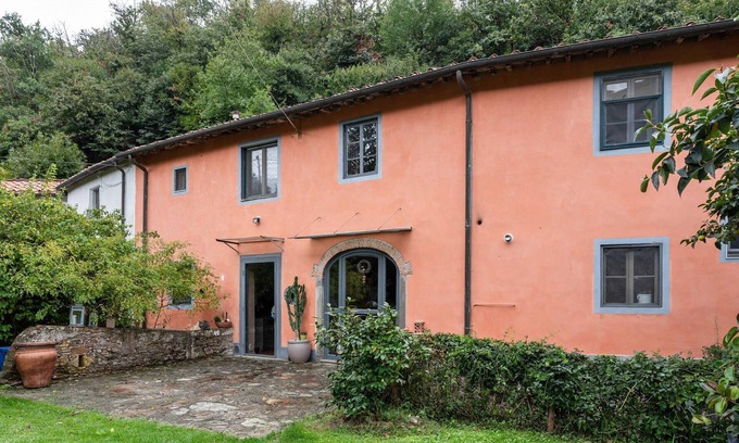 San Giuliano Terme Villa | Belvilla by OYO Villa Di Bugno